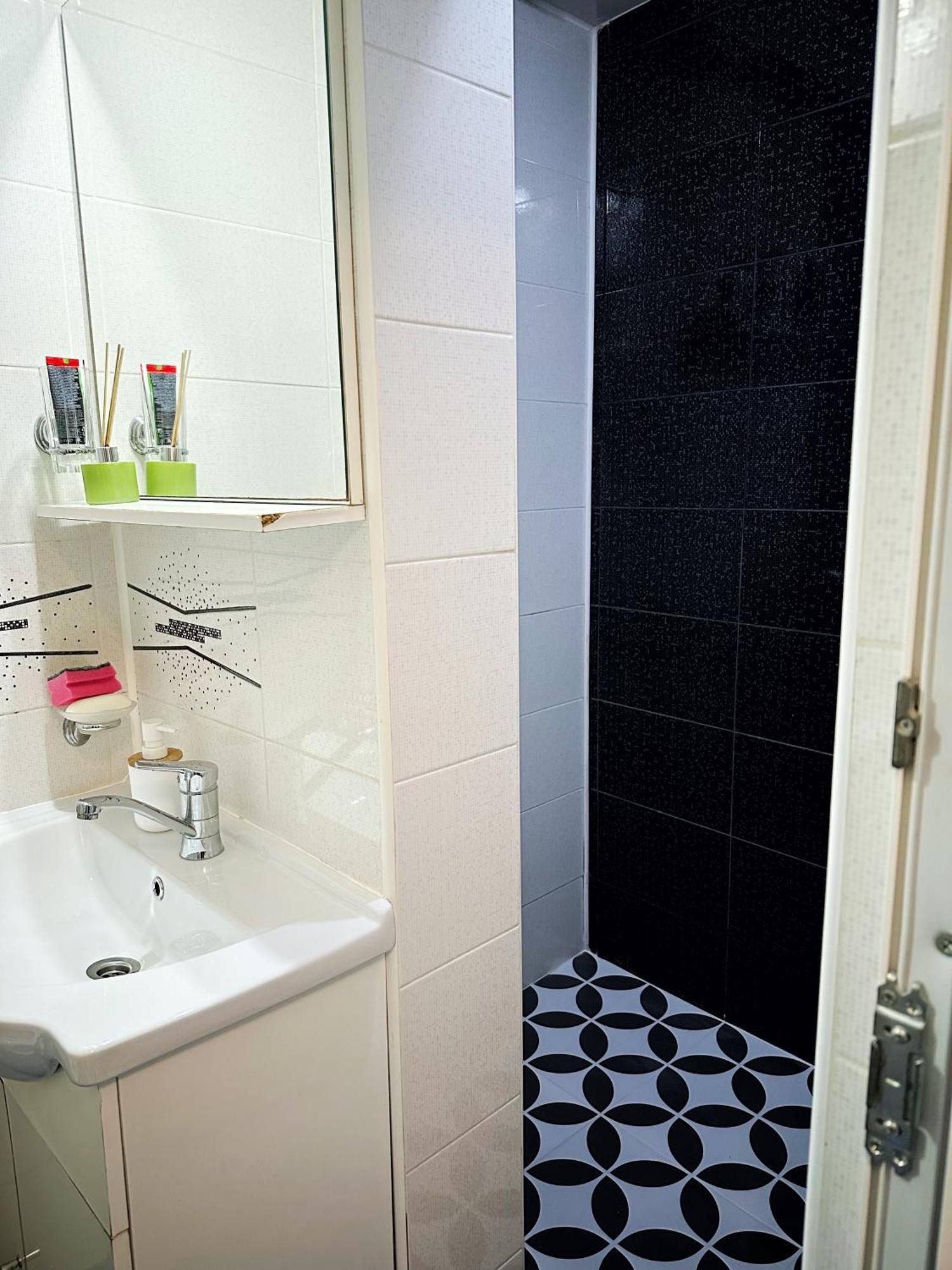 Ferienwohnung Garsoniera Aleea Trandafirilor Băile Herculane Exterior foto
